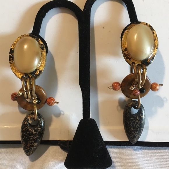 Vintage Dangling Earrings With Resin - Picture 2 of 7